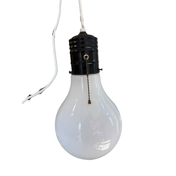 Pop Art/Mid-Century/Retro Large Giant Light Bulb Hanging Swag Lamp Light - Picture 1 of 9